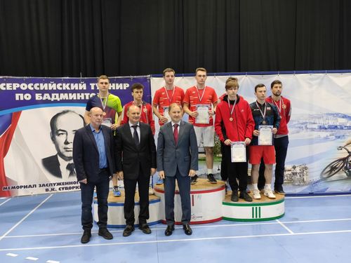 studenty nngu zavoevali 11 medalej na vserossijskih sorevnovaniyah po badmintonu