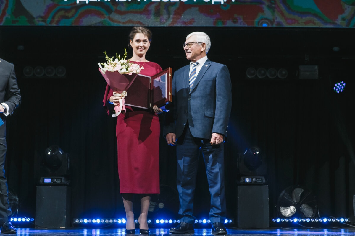dekan yurfakulteta nngu evgeniya chernyh poluchila premiyu yurist goda 2023 1