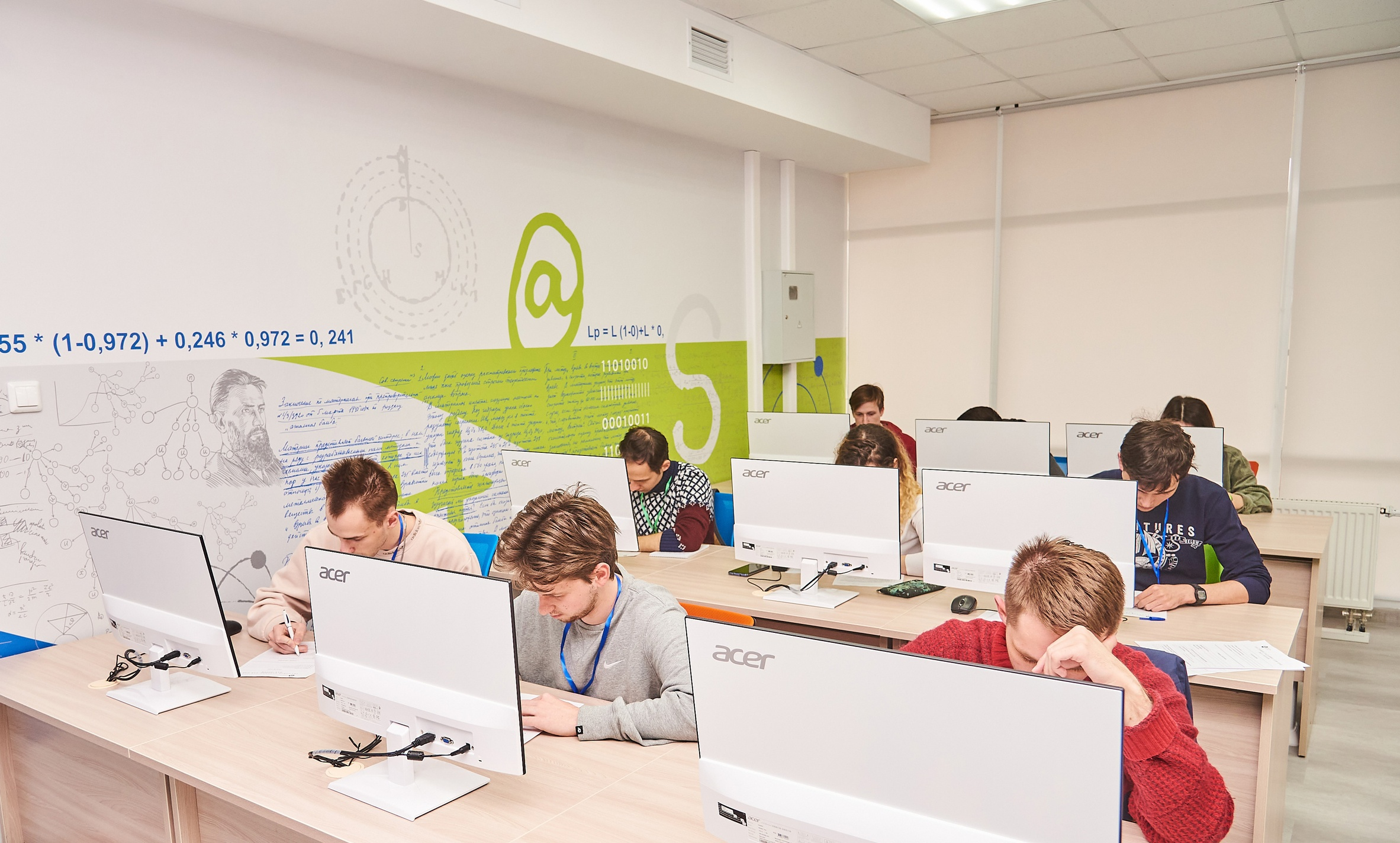 Bolee 900 byudjetnih mest otkrito po IT specialnostyam v NNGU v 2023 godu1