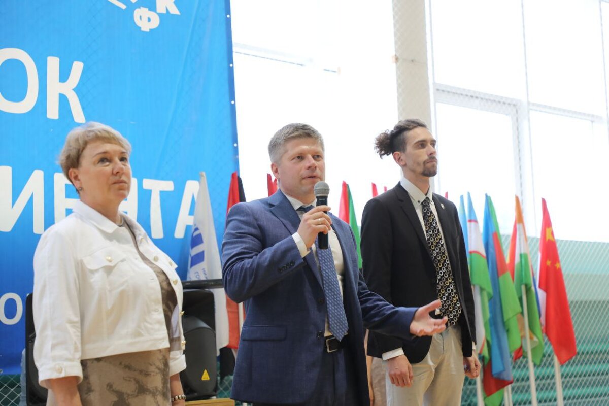 okolo 200 molodyh lyudej obedinil internacionalnyj studencheskij festival sporta v nngu 1