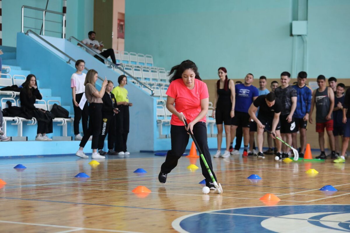 okolo 200 molodyh lyudej obedinil internacionalnyj studencheskij festival sporta v nngu 2