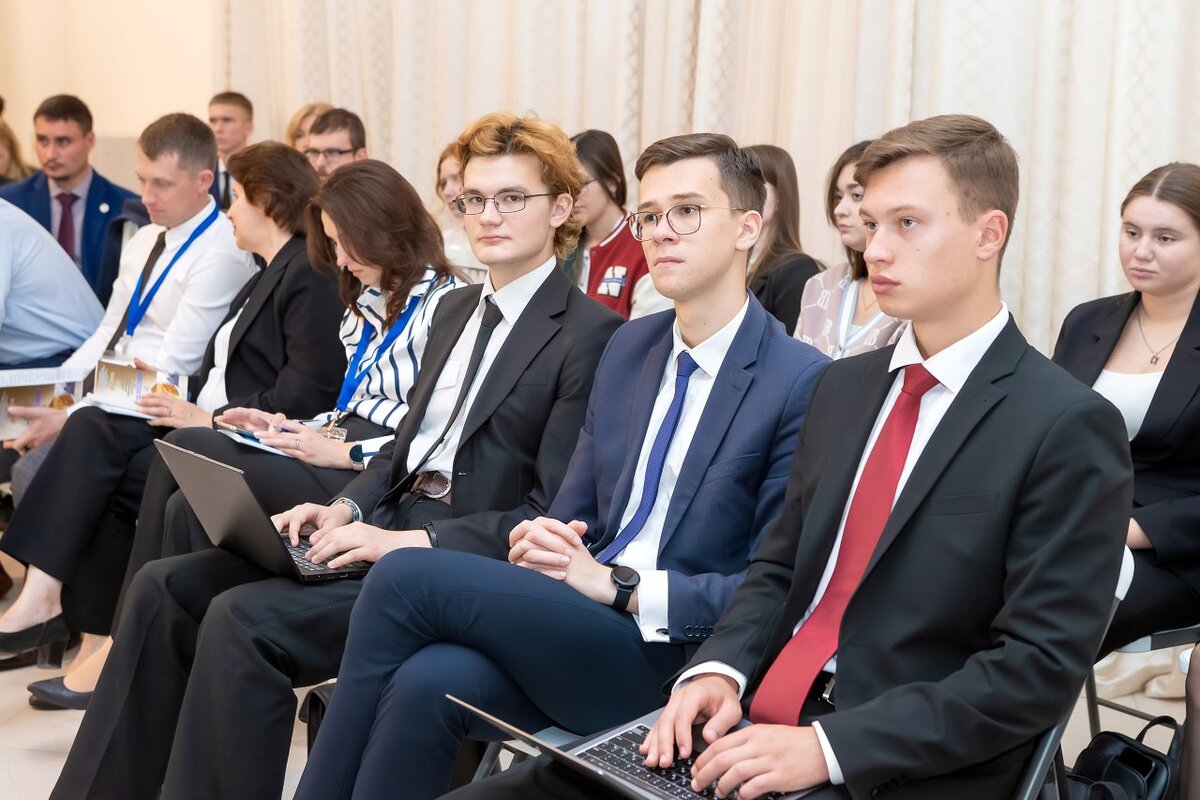 nngu prinyal uchastie v mezhdunarodnom nauchno prakticheskom forume yurtekhnetika 1