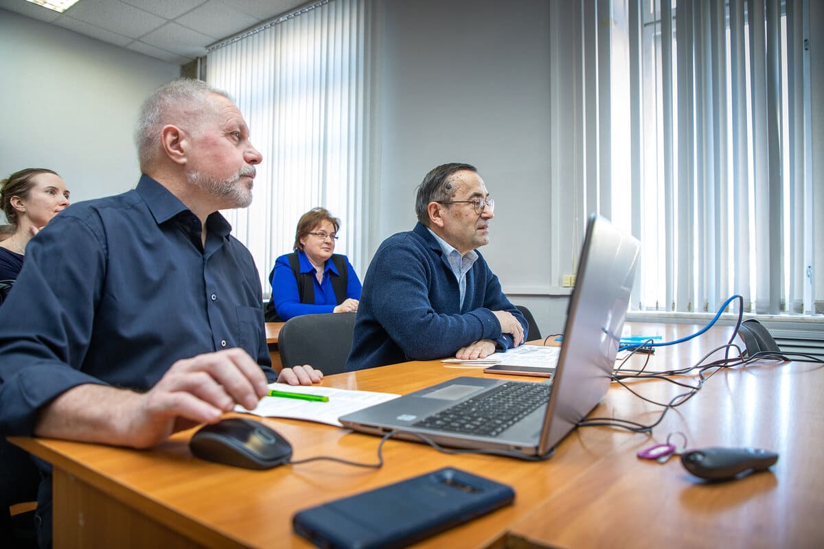mezhdunarodnaya konferenciya sostoyalas v iehp nngu 1