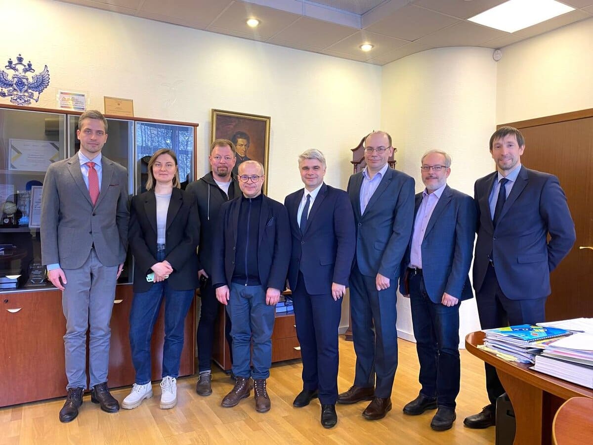 nngu vypolnit dlya sbera dva issledovatelskih proekta v oblasti ii
