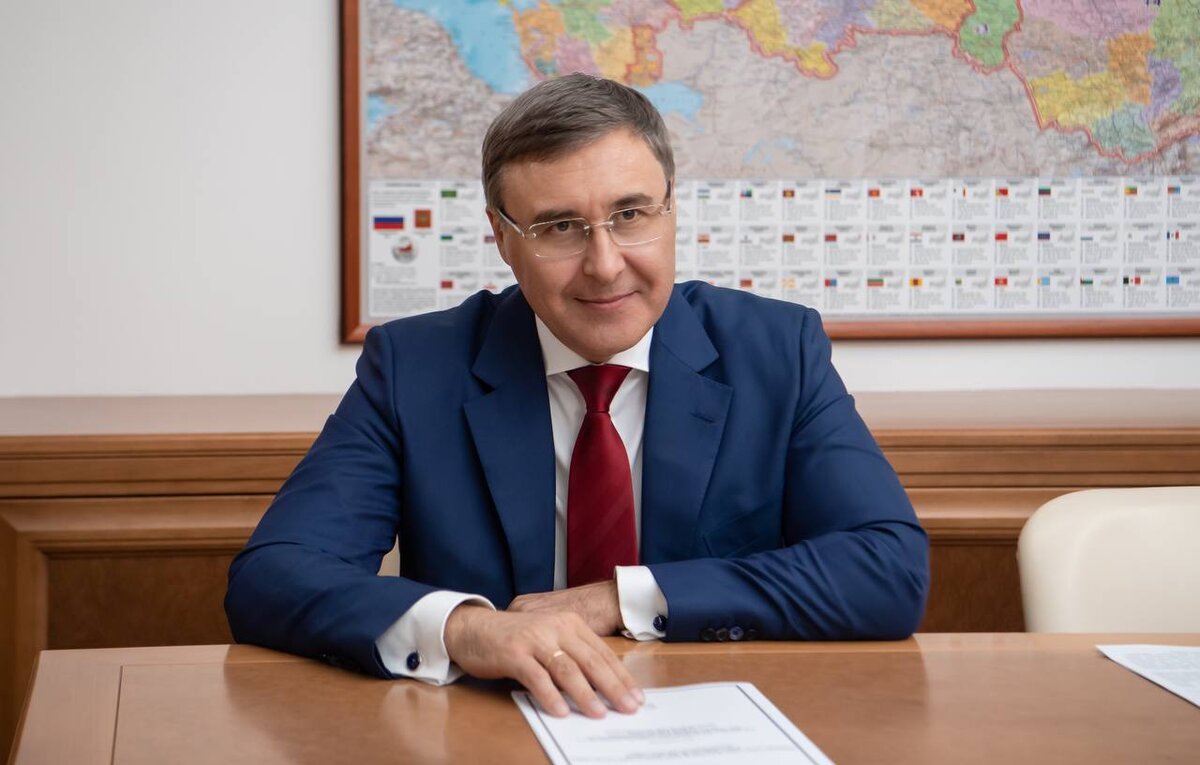 glava minobrnauki valerij falkov pozdravil vsekh s nachalom uchebnogo goda