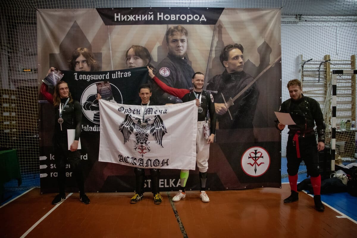 studenty nngu stali prizyorami turnira po istoricheskomu fekhtovaniyu level one strelka 1