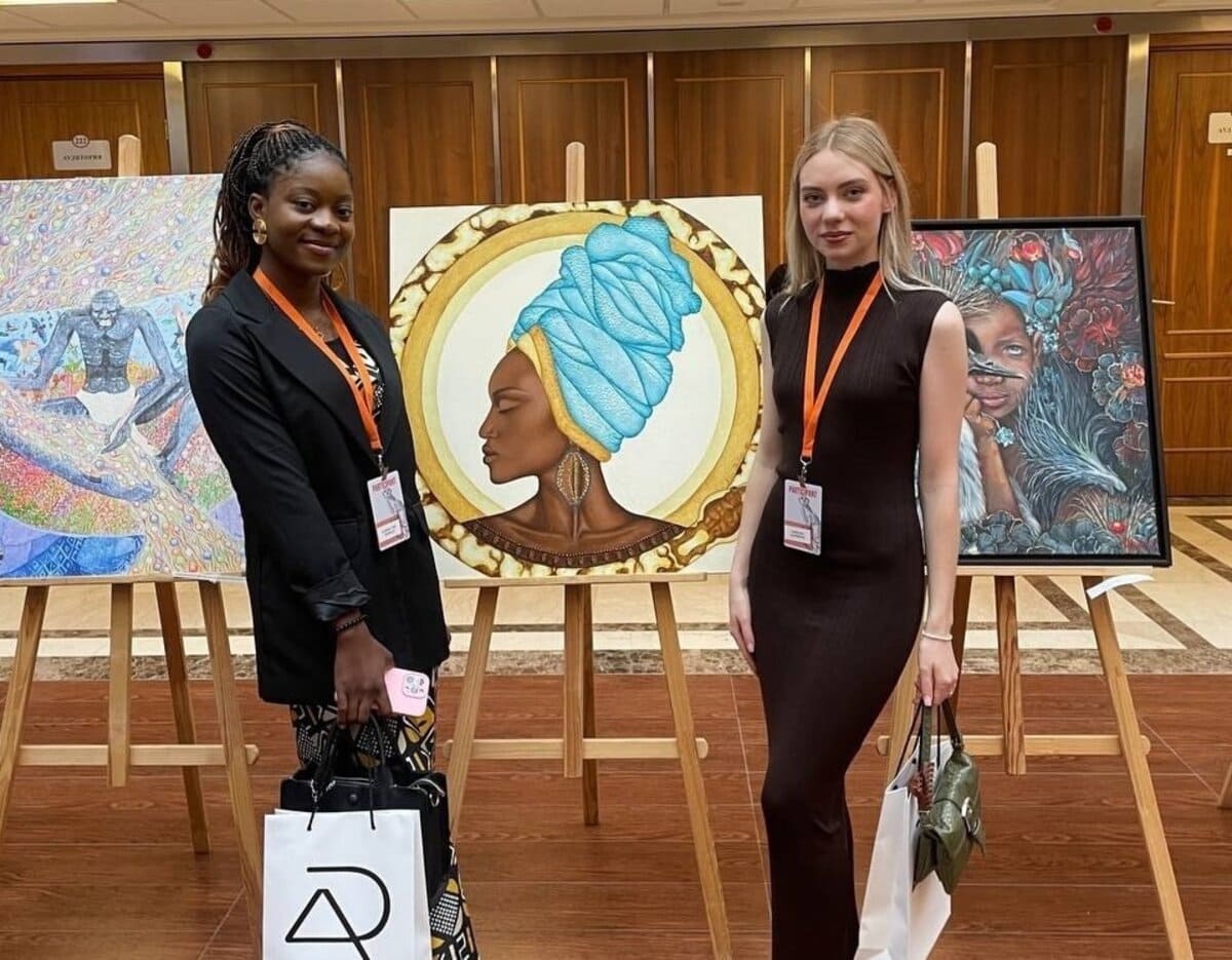 studentka nngu prisoedinilas k rabote nad proektom molodyozhnogo centra prodvizheniya