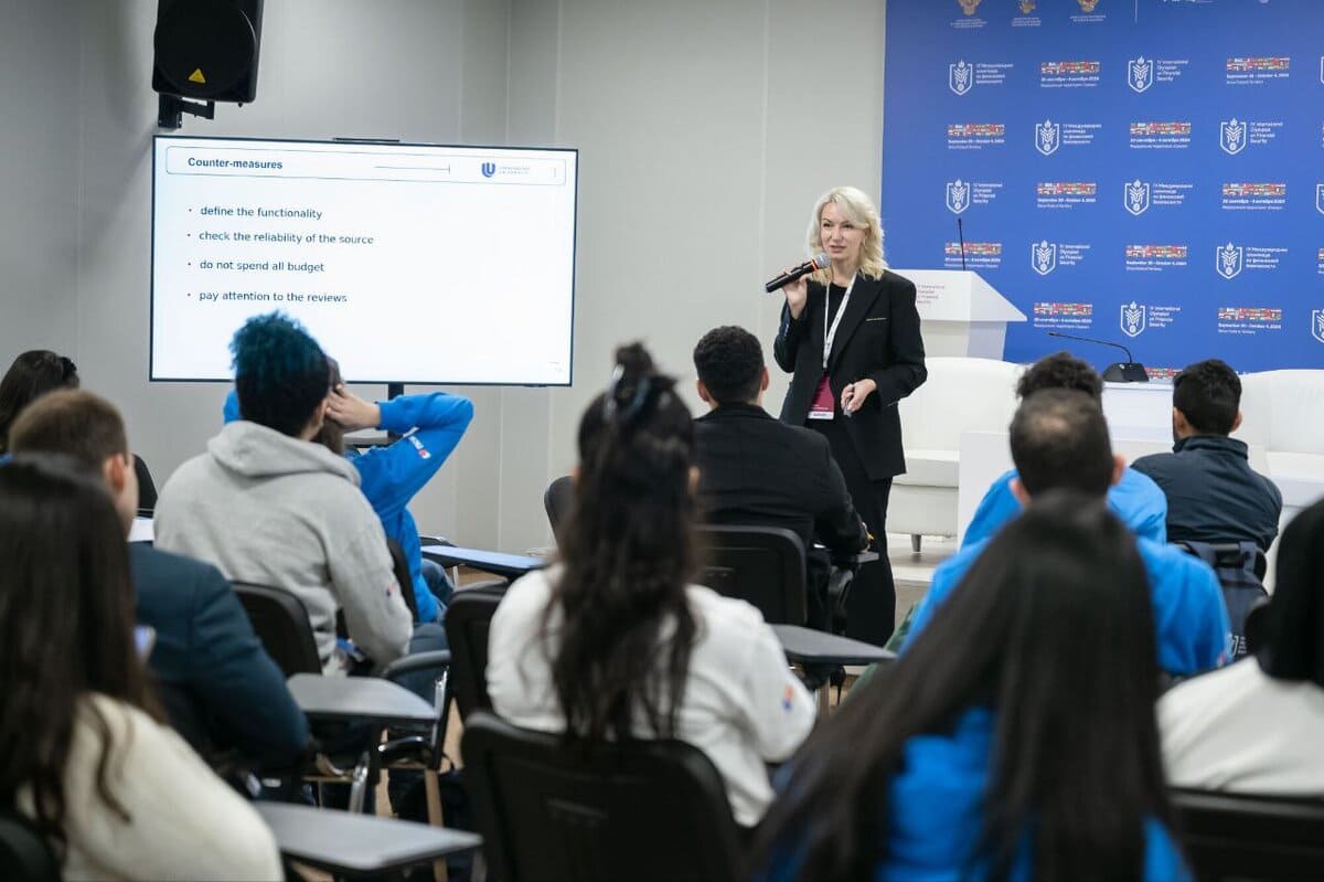nngu prinyal uchastie v iv mezhdunarodnoj olimpiade po finansovoj bezopasnosti v sochi 2