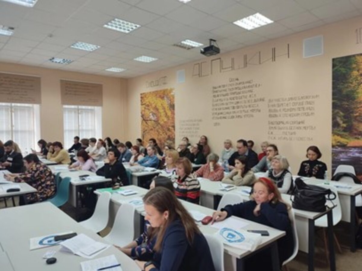 konferenciya nacionalnye kody v yazyke i literature sostoyalas v nngu