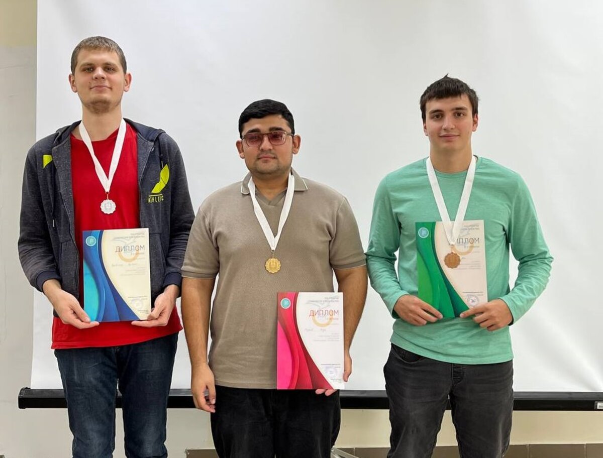 studenty nngu zavoevali medali v sorevnovaniyah po shashkam