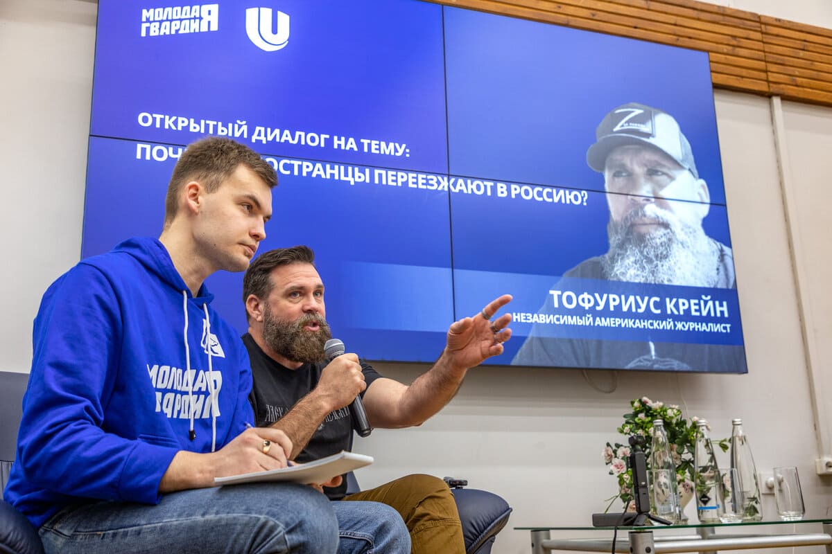 amerikanskij zhurnalist vstretilsya so studentami nngu
