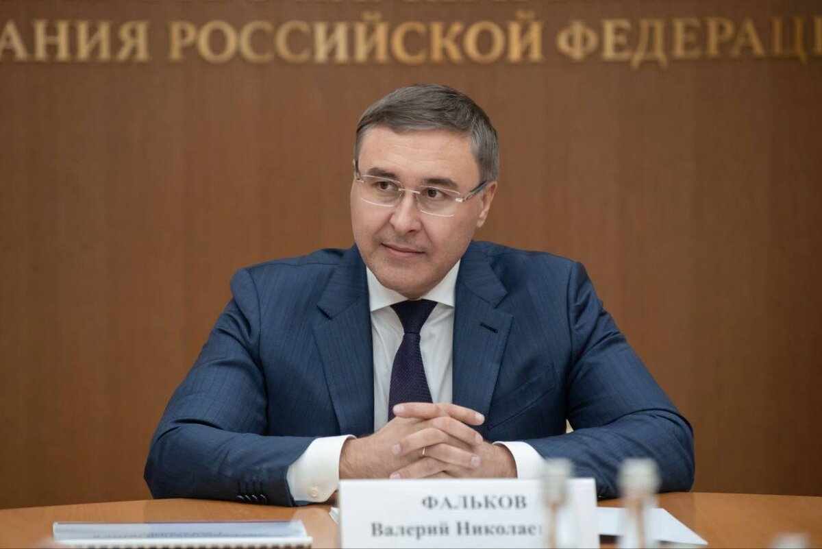 pozdravlenie valeriya falkova s dnyom zashchitnika otechestva