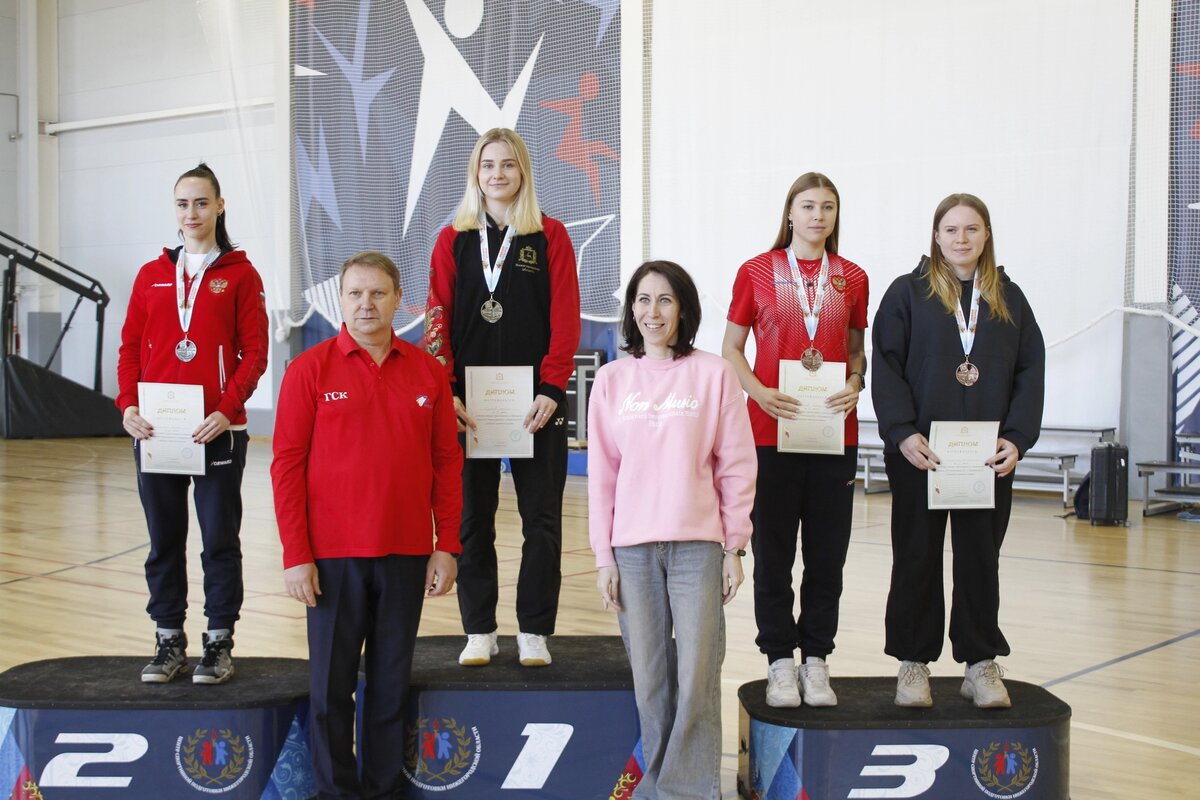 studentka nngu mariya golubeva vystupila na vserossijskih turnirah po badmintonu