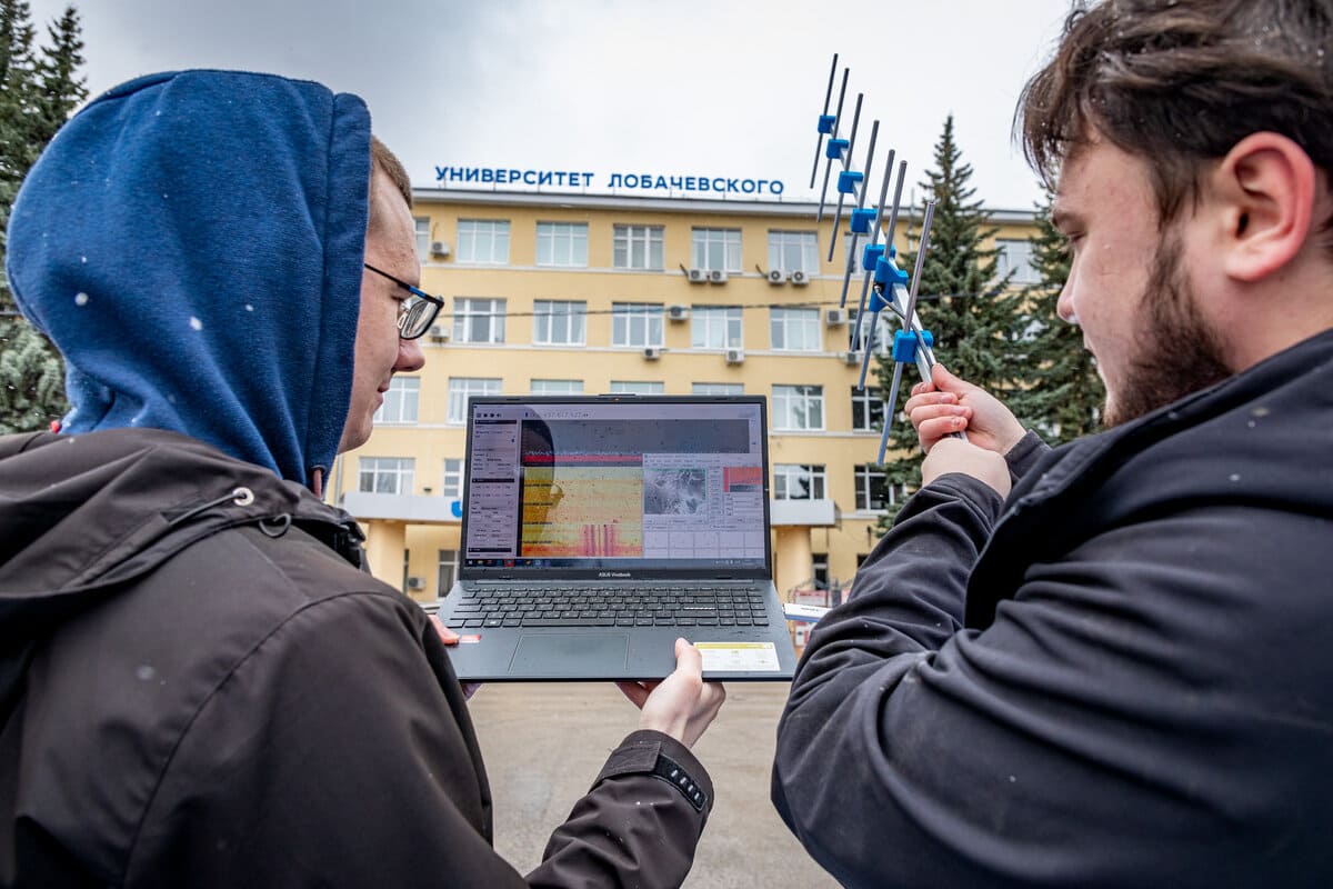 fotografiyu nngu peredannuyu so sputnika umka 1 prinyali studenty v den kosmonavtiki